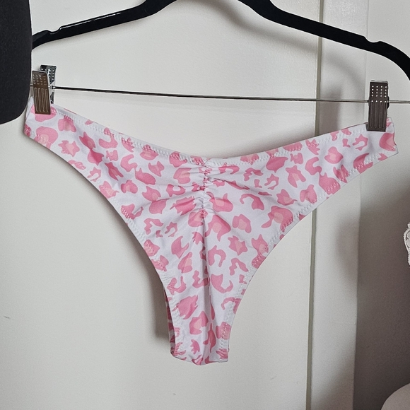 Pink And White Animal Leopard Cheetah Print Bikini Set - Picture 8 of 8